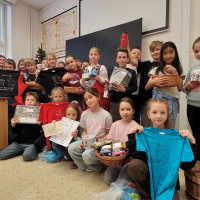 Pomáháme potřebným